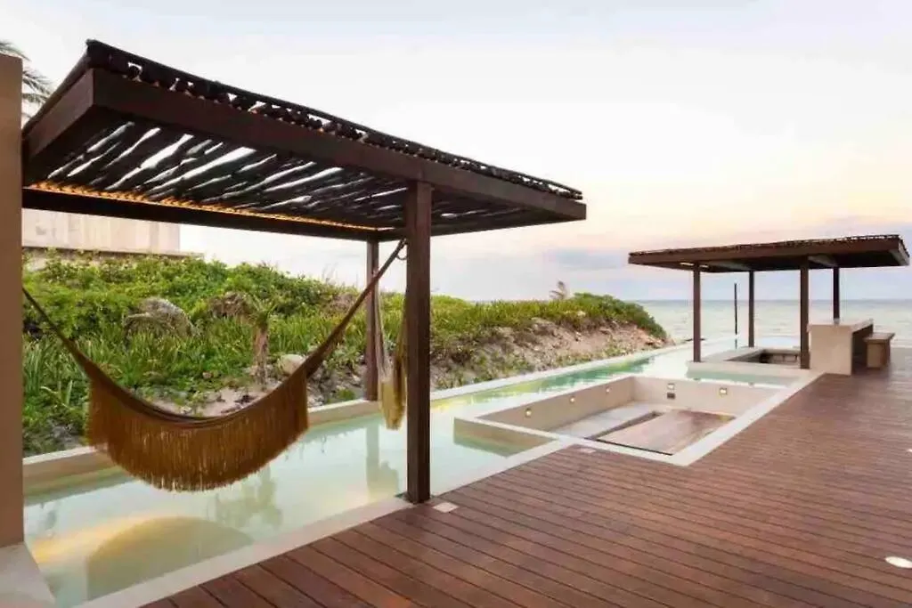 Luxury Beachfront Penthouse With Private Pool Tulum Lägenhet