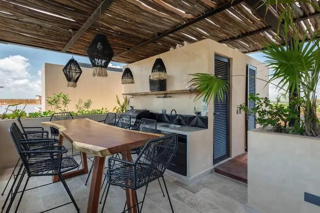 Luxury Beachfront Penthouse With Private Pool Tulum Lägenhet