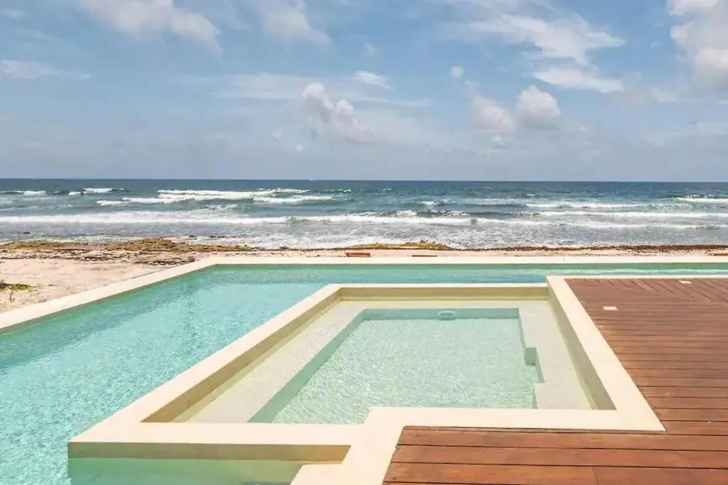 Lägenhet Luxury Beachfront Penthouse With Private Pool Tulum