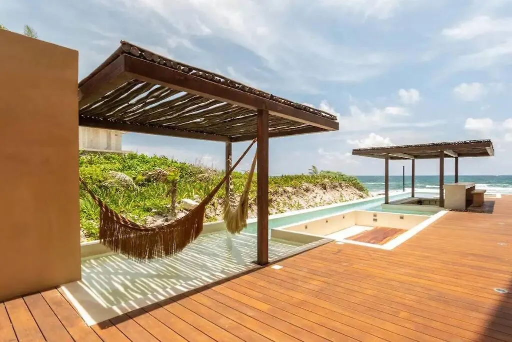 Luxury Beachfront Penthouse With Private Pool Tulum 0*,  Mexikó